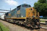 CSX 3155 leads M404